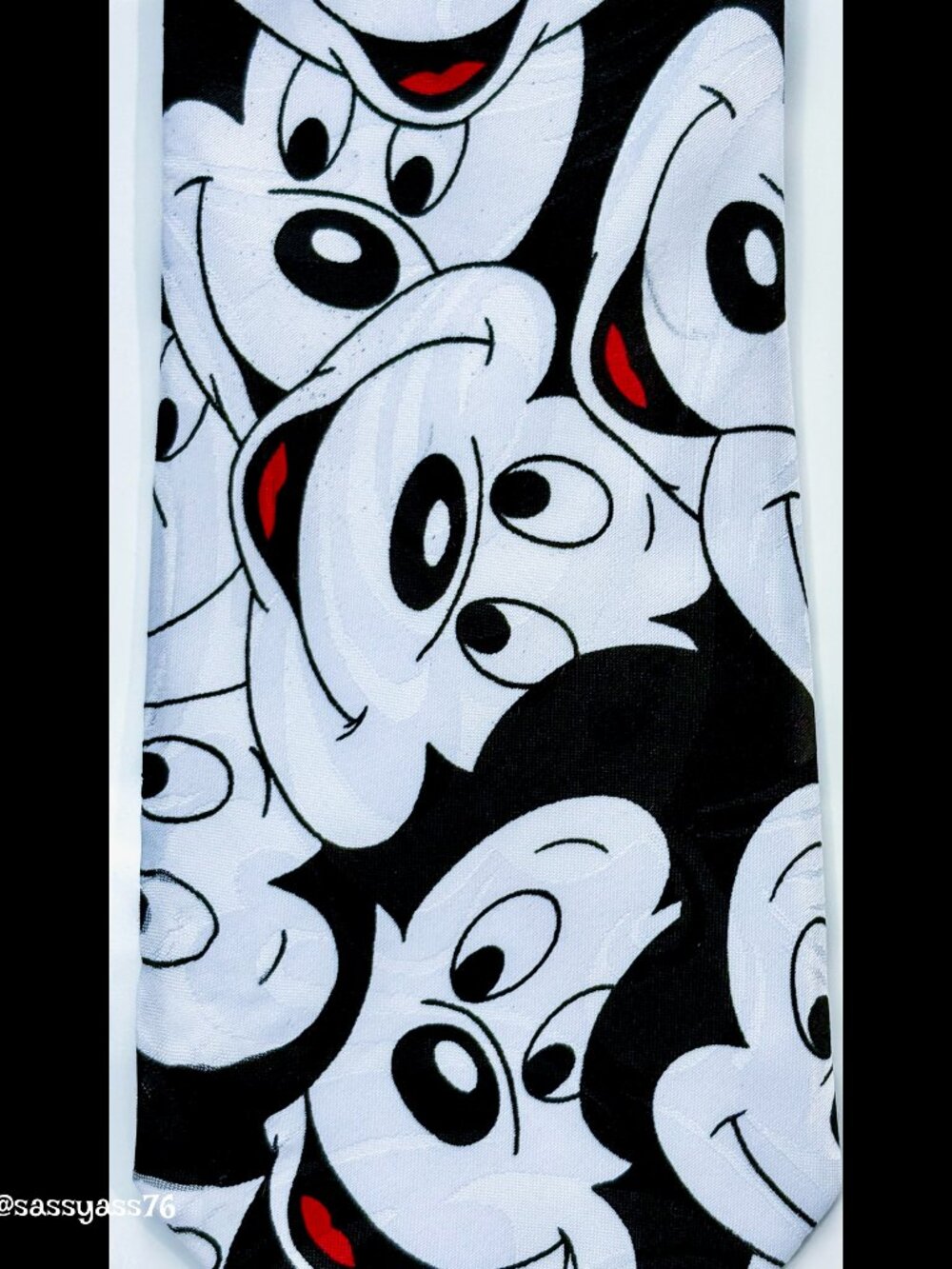 ▪️VTG▪️DISNEY▪️MICKEY UNLIMITED▪️Black & White Jacquard Satin MICKEY MOUSE Tie - Picture 2 of 5